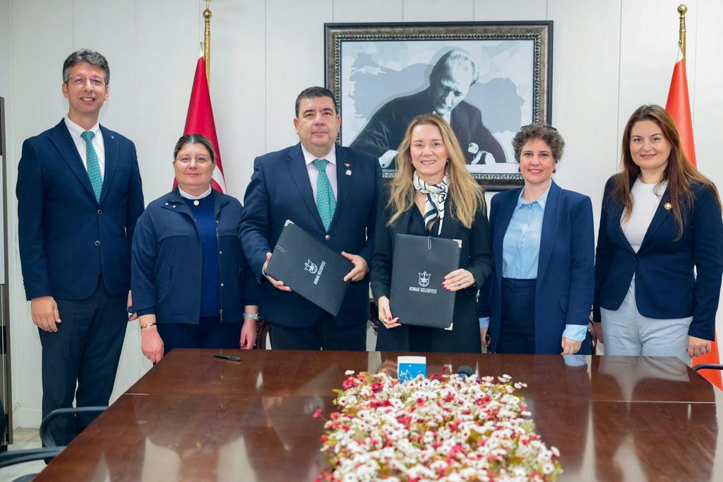 Konak’ta Imzalar Kadın Istihdamı Için Atıldı (2)