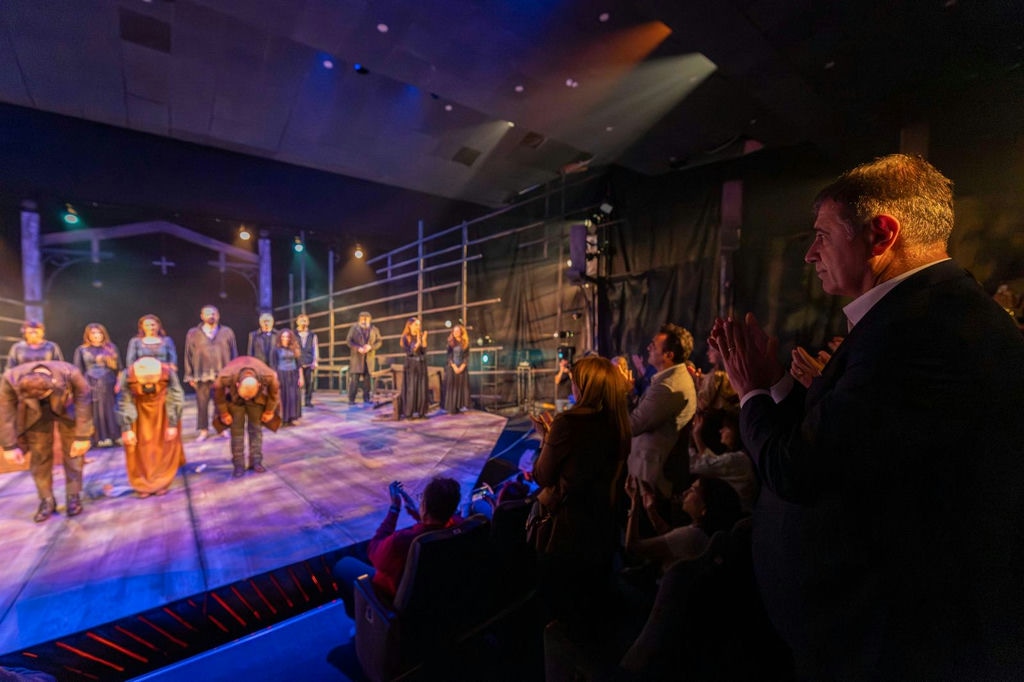 1.11.2025 D55945F0 8831 4510 90D8 D45C573D1E16