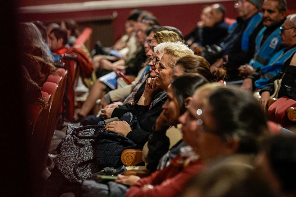 27.11.2025 A1502Ab3 33F5 4D60 Aed3 A67Efed3439E