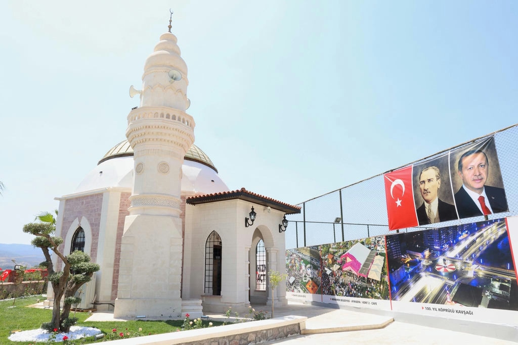 532564032 1593541352049769 9160329782735588981 N