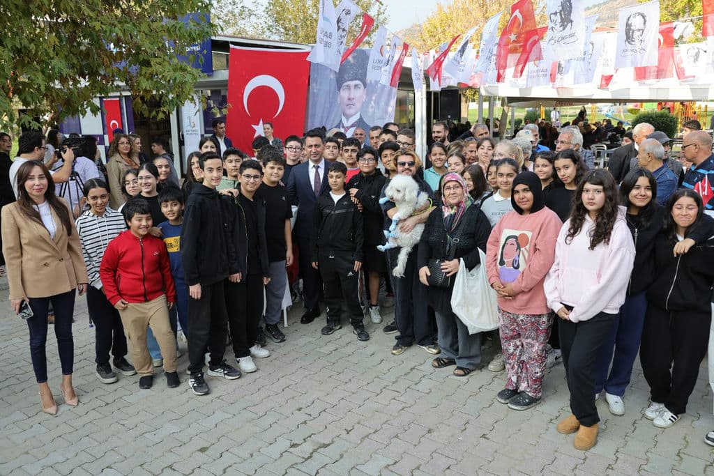 Bayraklı Belediyesinden Eğitimde Fırsat Eşitliğine Dijital Destek (7)