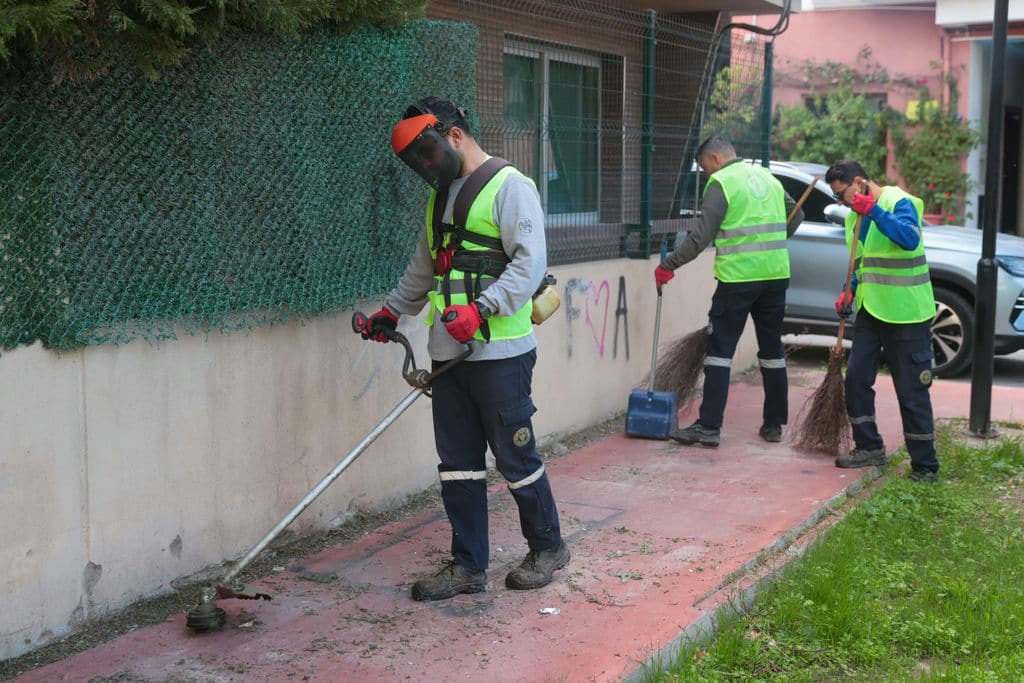 Buca Sokaklar Parklar Temizlendi (7)