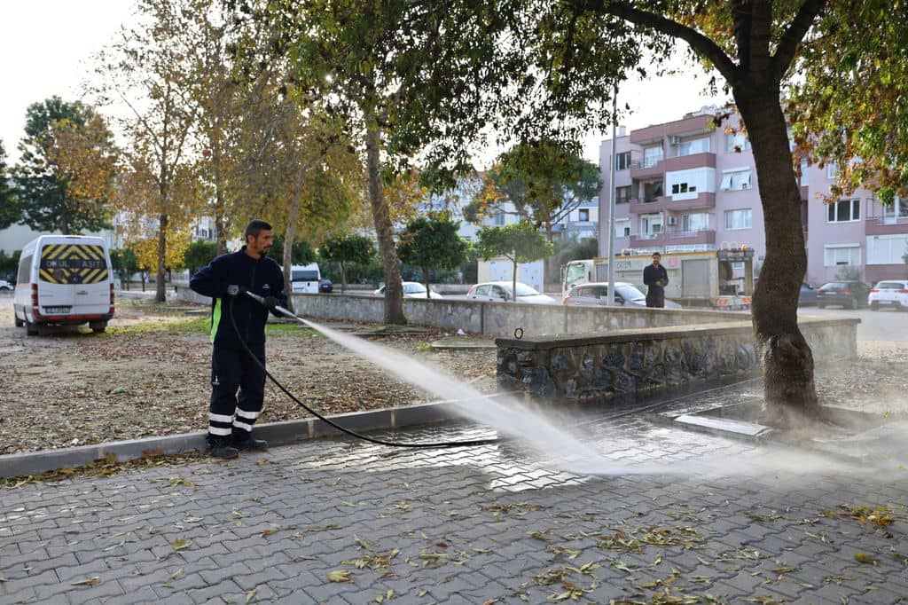 Cumhuriyet Mahallesi Temizlik Çalışması (2)