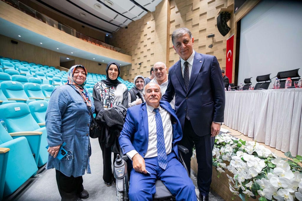 1.12.2025 81832743 D376 430A Bce3 0E00Ff25B8Bd