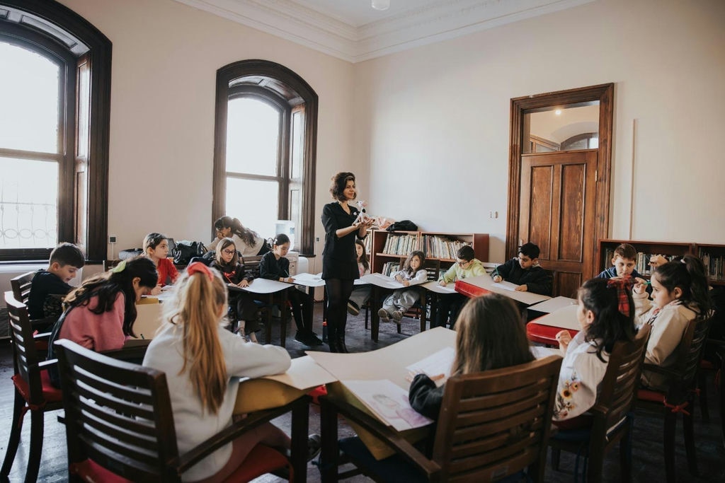 18.12.2025 6C7423B4 3329 4928 9299 85Ffb20B038B