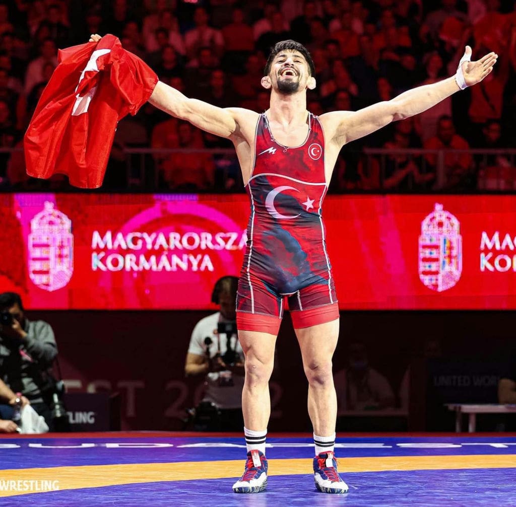 2025 E G E D E R E K O R L A R V E I L K L E R L E G E C T I 1089299 323366