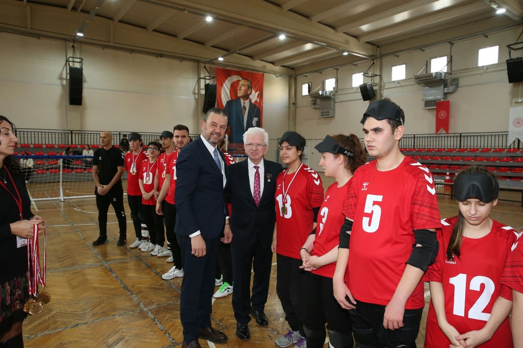 76787329 F9A0 49E8 B026 A7E33Edf38B9