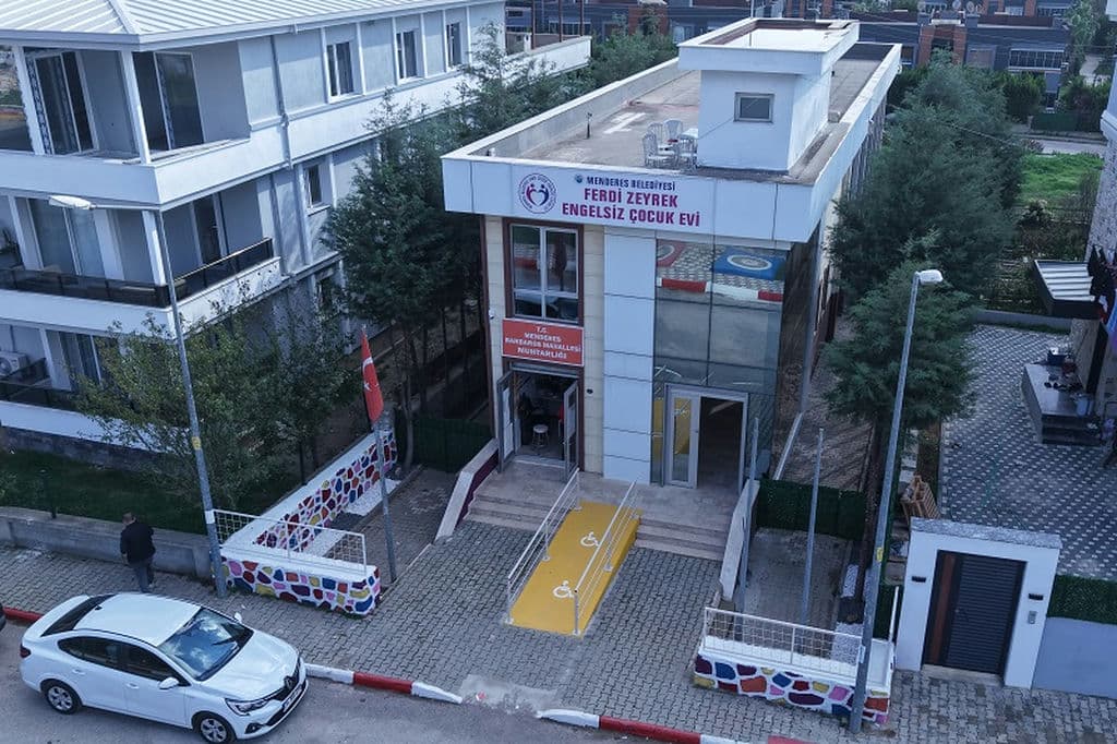 Ferdi Zeyrek Engelsiz Çocuk Evi