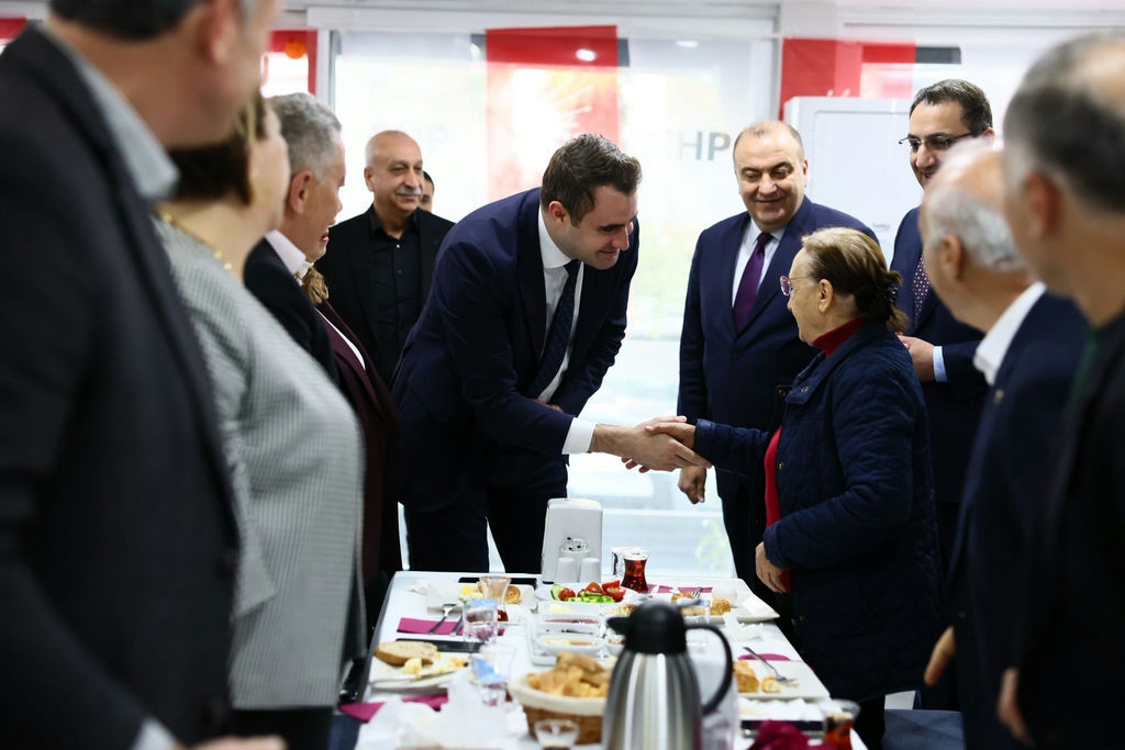 P H O T O 2025 12 25 18 40 40 2