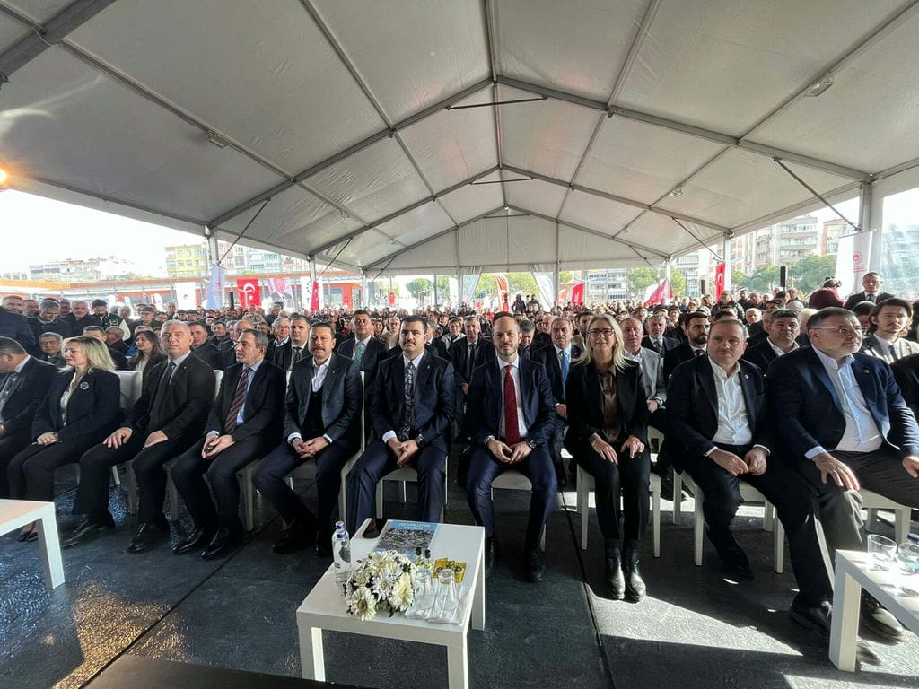 A K P A R T I L I I N A N S E H R I N M E R K E Z I N E V U R U L 1119744 332319