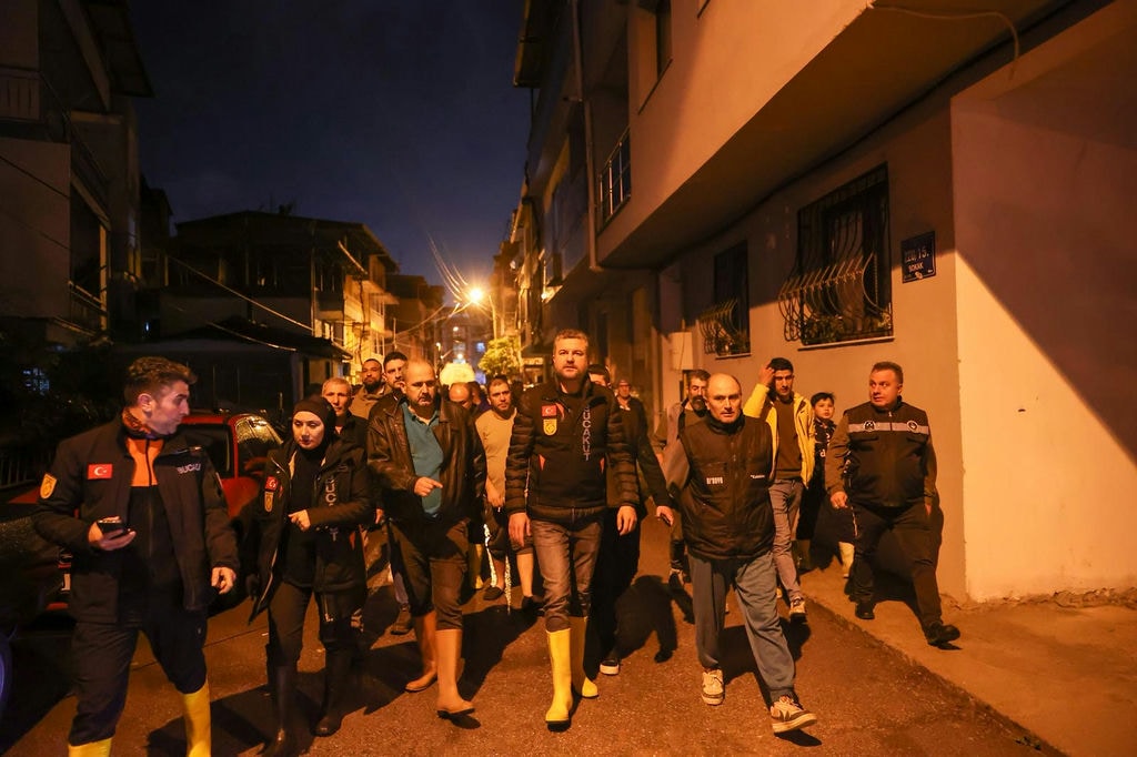 Başkan Duman'dan Sokak Sokak Kriz Yönetimi 08