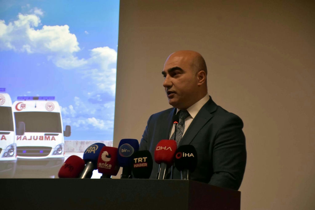 I Z M I R D E 45 Y E N I A M B U L A N S T O R E N L E H I Z M E T 1116577 331518