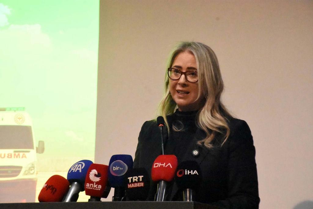 I Z M I R D E 45 Y E N I A M B U L A N S T O R E N L E H I Z M E T 1116579 331518