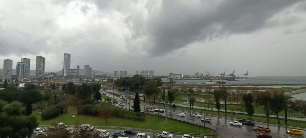 I Z M I R D E S A G A N A K E T K I L I O L D U 1103626 327623