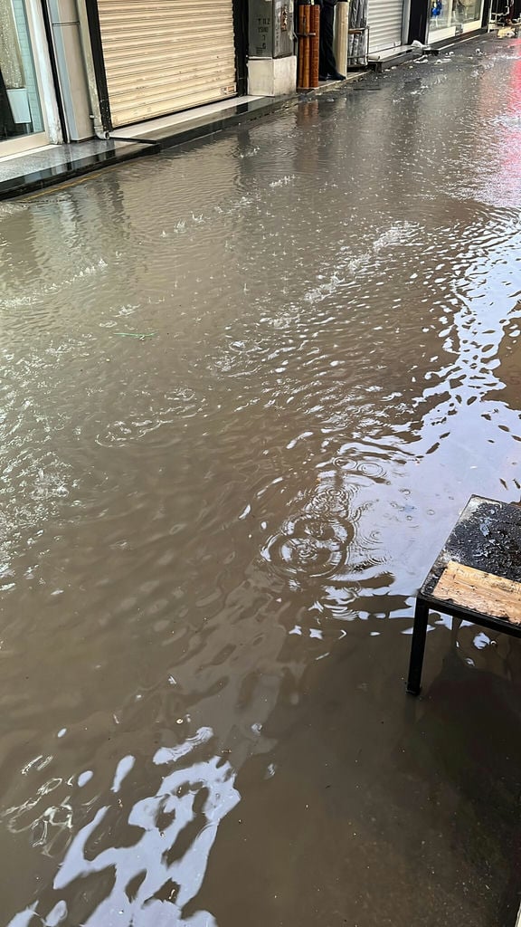 I Z M I R D E S A G A N A K E T K I L I O L D U (2) 1103858 327680