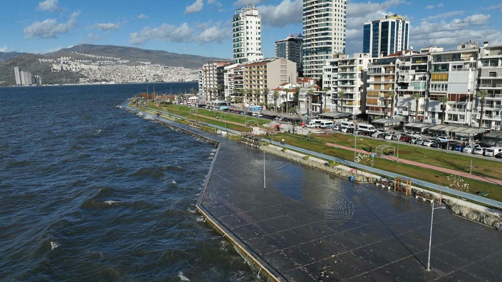 I Z M I R I N A L T Y A P I S I F E L A K E T E D A V E T I Y E C I 1134581 336818