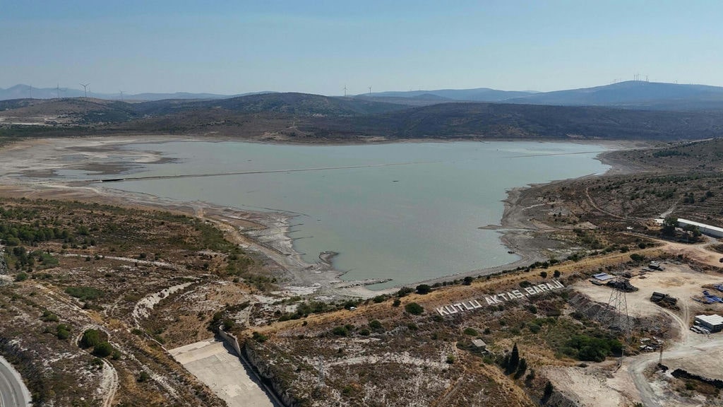 T A H T A L I B A R A J I’ N D A S U S E V I Y E S I Y U Z D E 1 O 1113127 330449