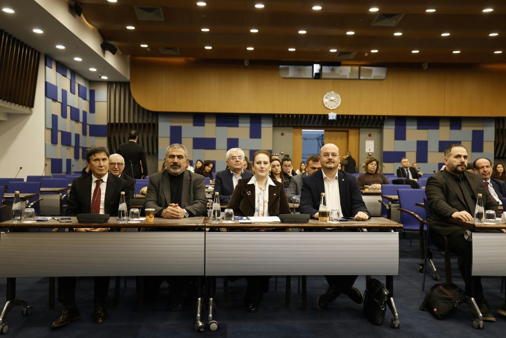 I Z T O D A K U R G A N Z I R V E S I 1176097 349362