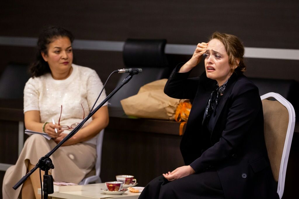 Dünya Ti̇yatrolar Günü’nde, Afi̇fe Jale’ni̇n İlham Veren Mücadelesi̇ Narlidere’de Anlatildi (2)