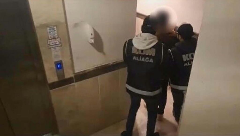 I Z M I R D E S E R B E S T B O L G E D E K I ‘ R U S V E T’ S O R U 1228601 365436