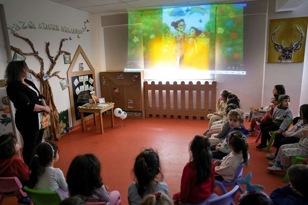 İzmir Depreminin Mucizesi Ayda Ile Evlatlarını Kaybeden Anne Çocuklara Depremi Anlattı (5)