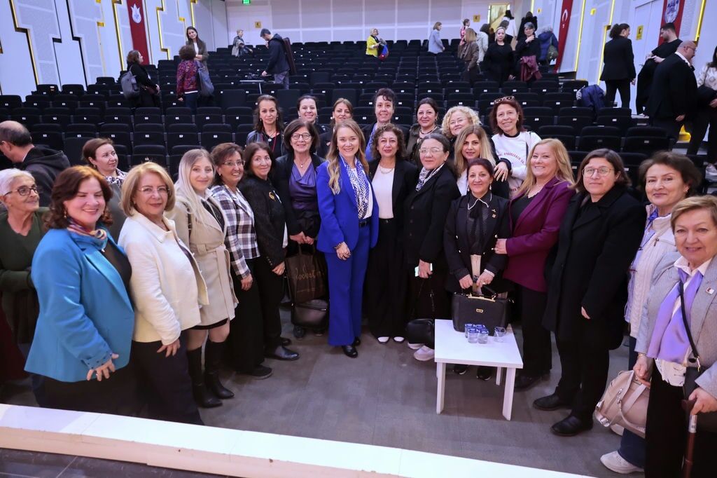 Kadınlar Ve Ekonomik Güçlenme Konak’ta Masaya Yatırıldı (4)