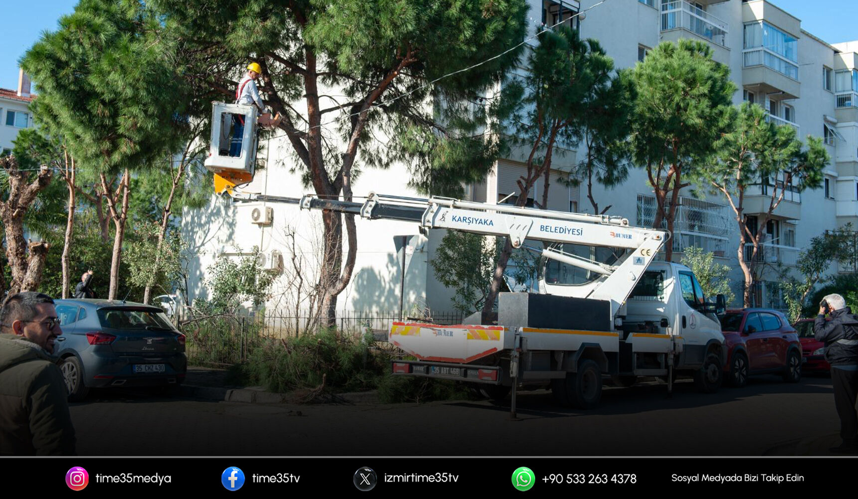 Karşıyaka'da ağaçlar bahar dönemine ve bayrama hazırlanıyor