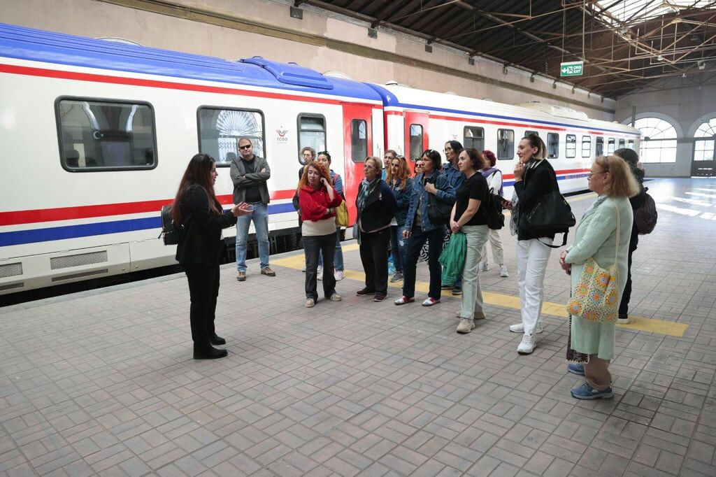 Konak Tarih Gezileri’nde Yeni Dönem Başlıyor (3)
