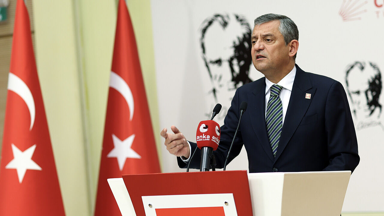 Özgür Özel’den 31 Mart Mesajı: “Değişimin En Net Örneği İzmir”