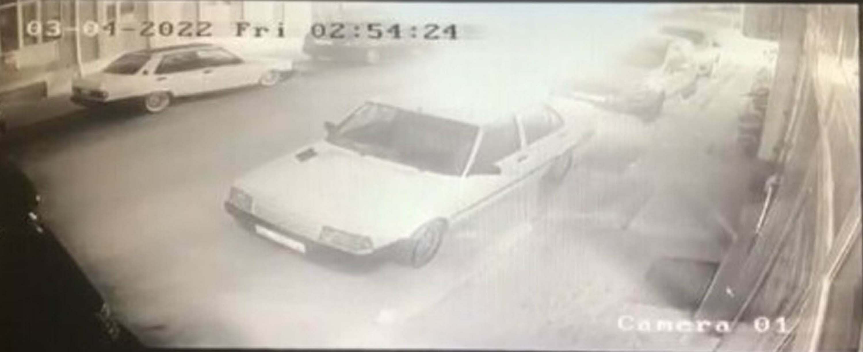 T R A F I K P O L I S I N I N A R A C I N I K U N D A K L A Y A N S A N 1216313 361675