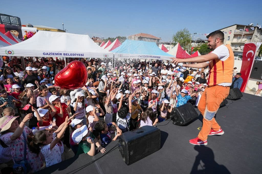 28. Gaziemir Ulusal Çocuk Şenliği Başlıyor (2)