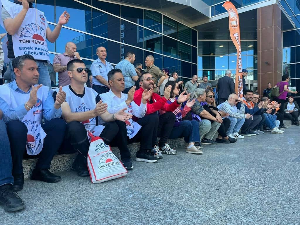 B A Y R A K L I B E L E D I Y E S I N D E M E M U R L A R E Y L E M D E 1280599 381027