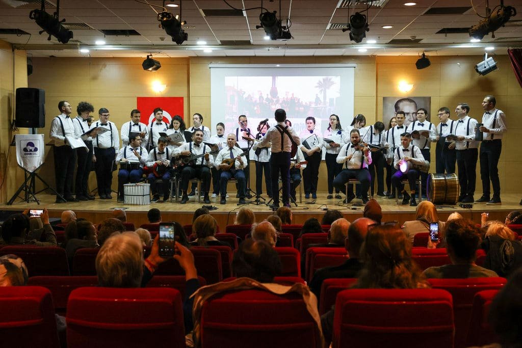 Buca’da Notalar Farkındalık Için Yükseldi4