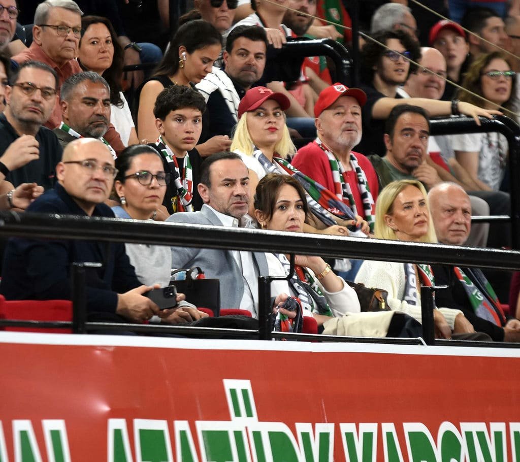 K A R S I Y A K A P O T A D A M U C I Z E Y E D O G R U 1280330 380947