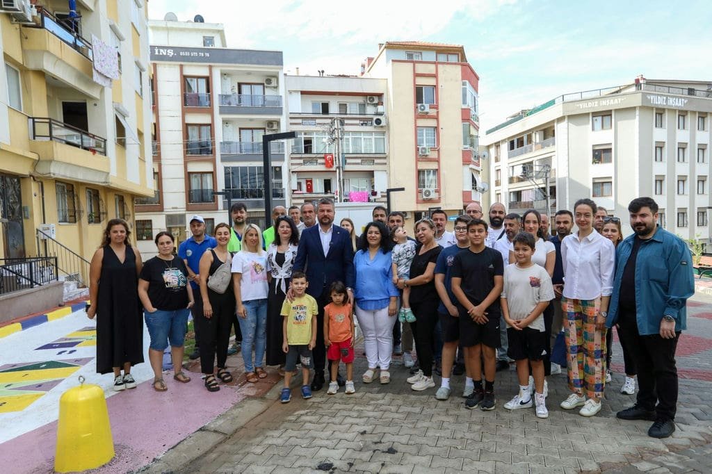 Laleli Mahallesi Çocuk Oyun Sokağı 06-1