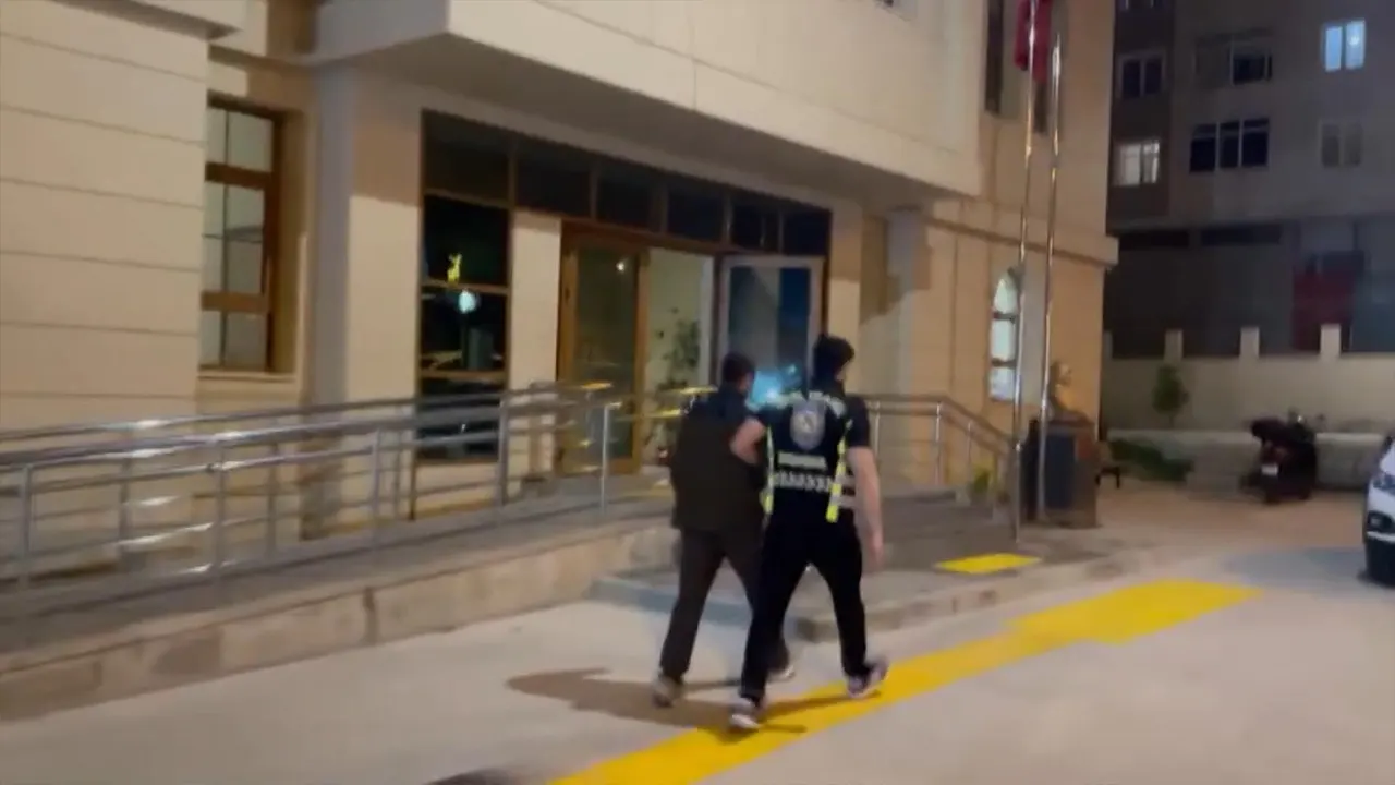 Çakarlı araç kullanan sürücüye 173 bin tl ceza