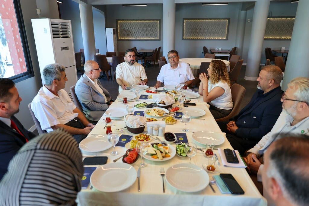 Buca Ilce Baskanlari (8)