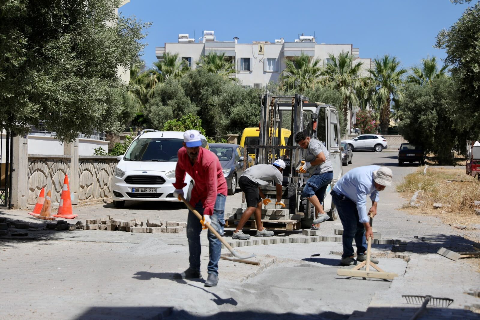 Didim Belediyesi Efeler Mahallesi'nde ulaşım konforunu güçlendiriyor