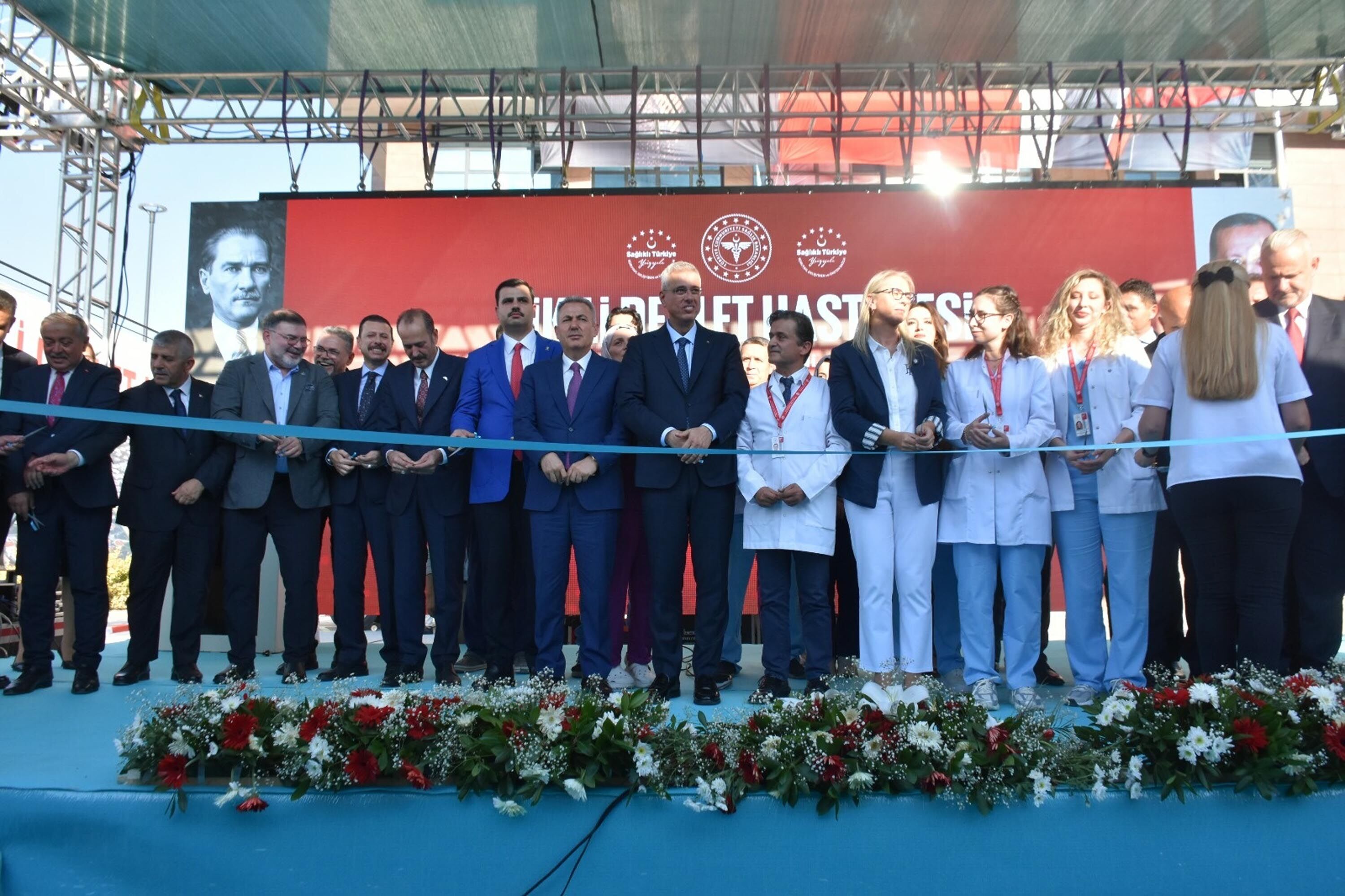 Bakan Memisoglu Izmir’e Ikinci Sehir H 1468681 436990 (1)