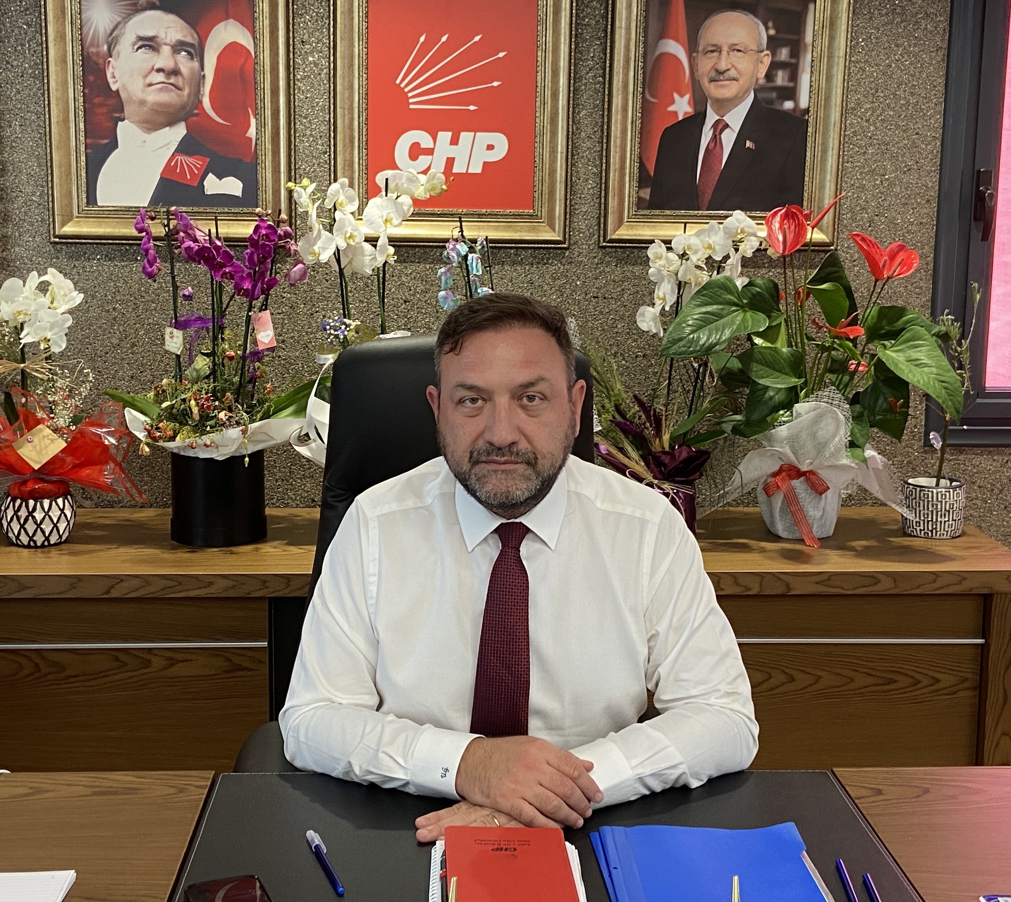 Chp İzmir İl Başkanı Utku Gümrükçü