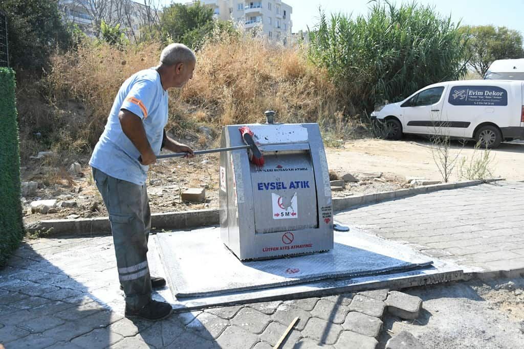 Kuşadasi’nda Temi̇zli̇k Mesai̇si̇ 724 Sürüyor (2)