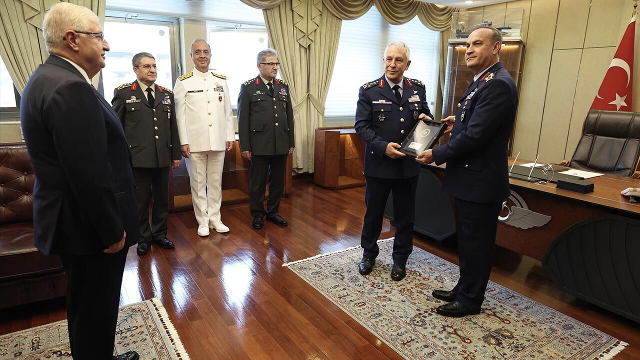 Hava Kuvvetleri Komutanlığı'nda devir teslim