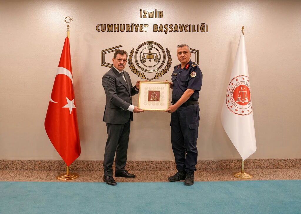 Tümgeneral Dr. Metin Düz