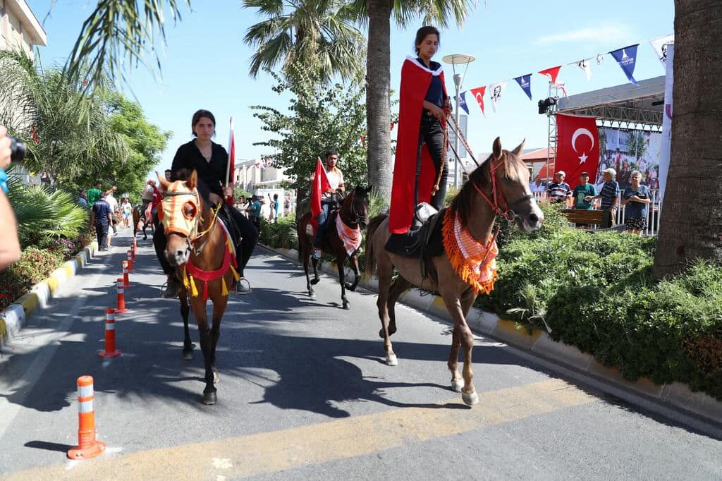 Urla’da 2600 Yıllık Gelenek Bağbozumu Şenlikleri Başlıyor (5)