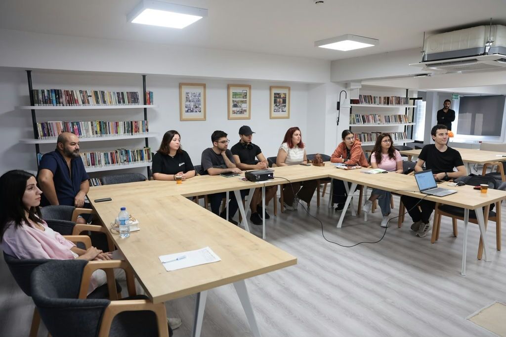 Başkan Mutlu, Gençlerle Yapay Zeka Atölyesinde Buluştu (3)