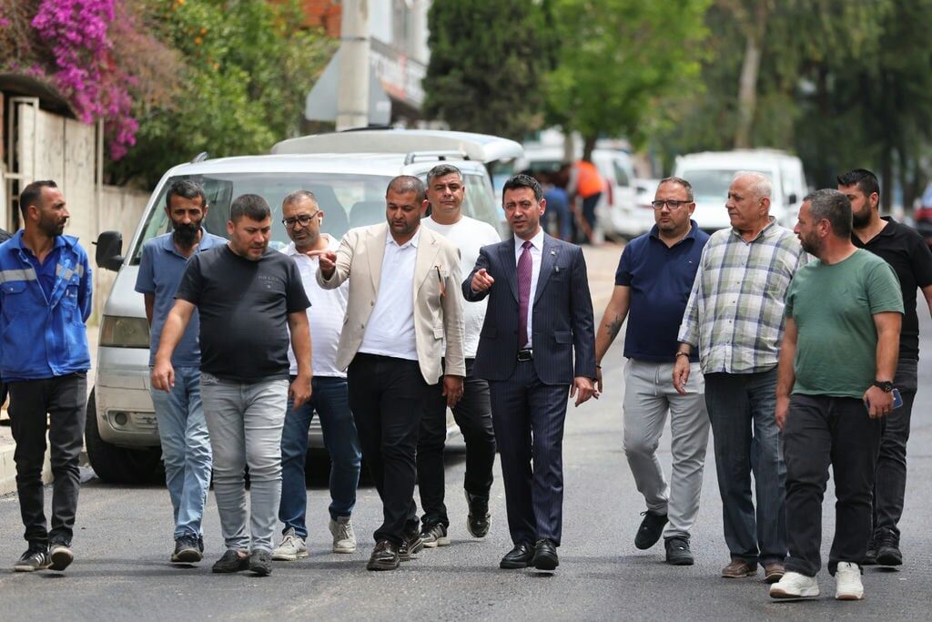 Bayraklı’da Asfalt Seferberliği Sürüyor 25 Noktada Tamamlandı, 5 Noktada Daha Başlıyor (20)