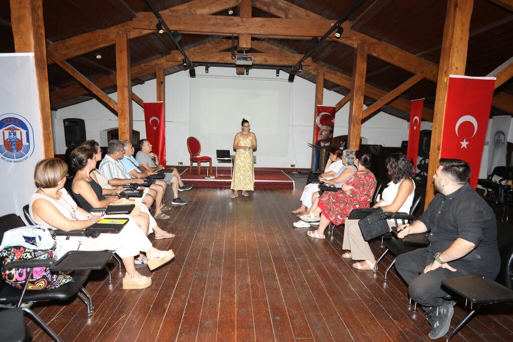 Efest Söyleşi̇ (1)