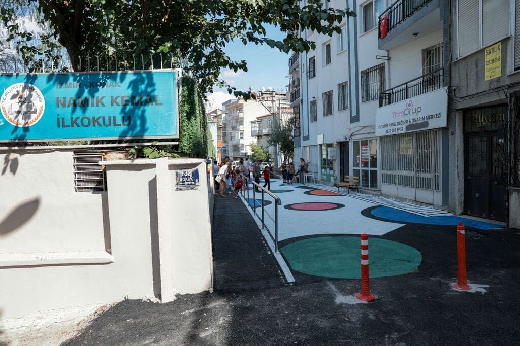 Konaklı Öğrencilere ‘Renkli Yol’ Sürprizi (2)