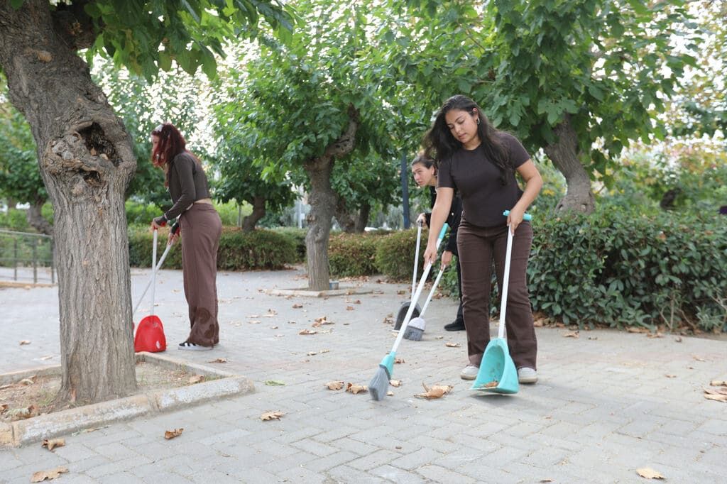 Engelsi̇z Kafe (2)-1